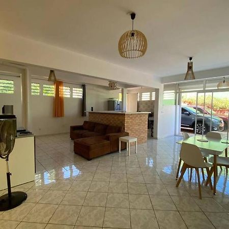 Charmant Appartement Avec Piscine Ле-Робер Экстерьер фото